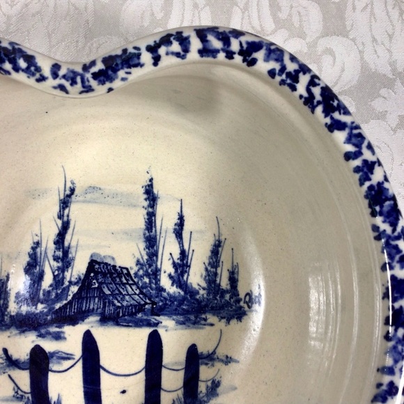 Vintage P. R. Storie Pottery Co. Hand Painted Heart Shaped Bowl - Signed - Picture 4 of 12